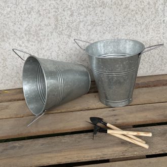 Classic style metal flower pots