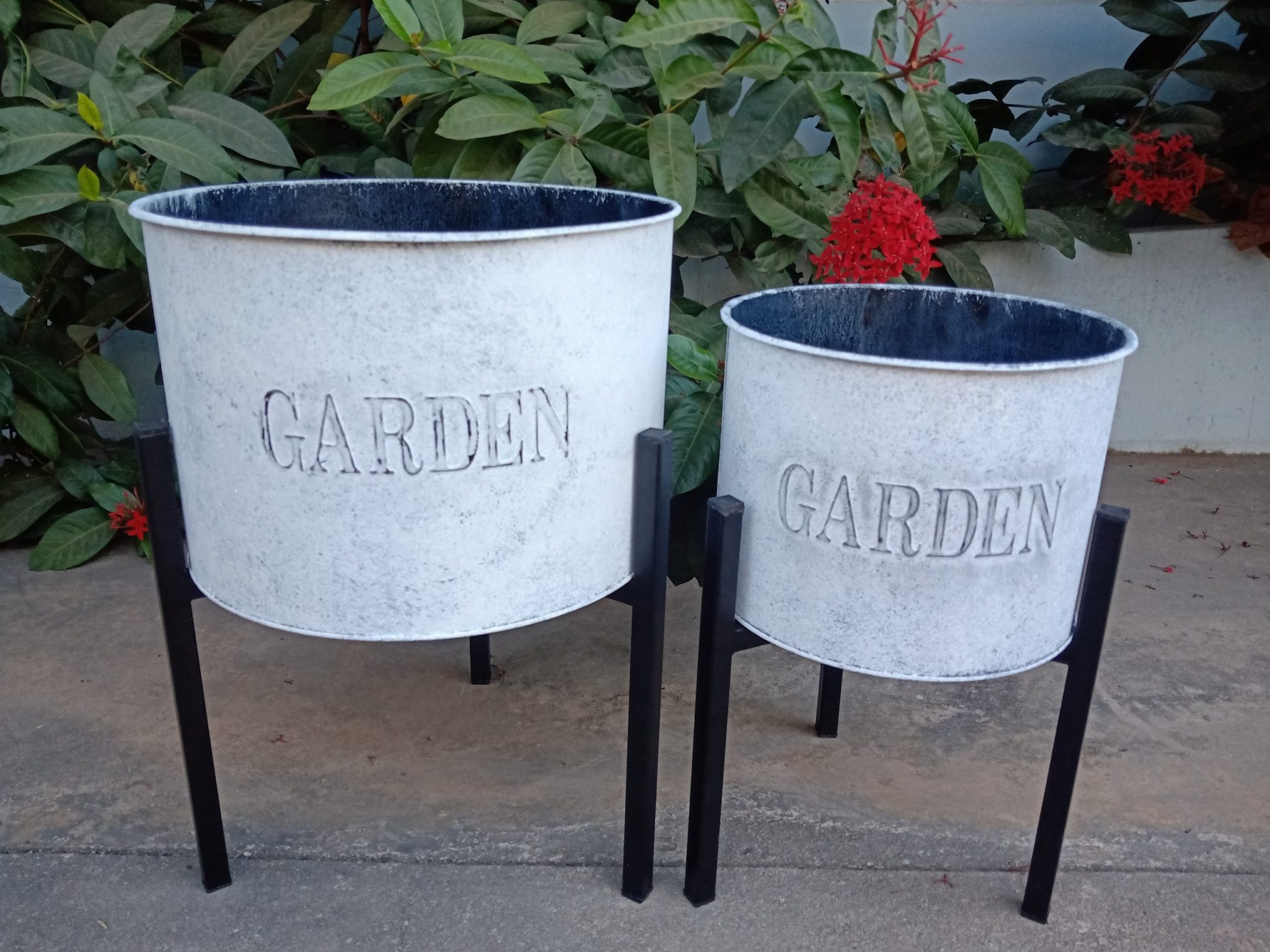 galvanized plant pots with iron legs metal galvanized plant pots for